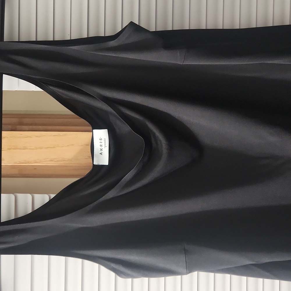  Akris Tank Top * Blue * Scoop Neck, Fit:Tops by Akris typically fit small, cons